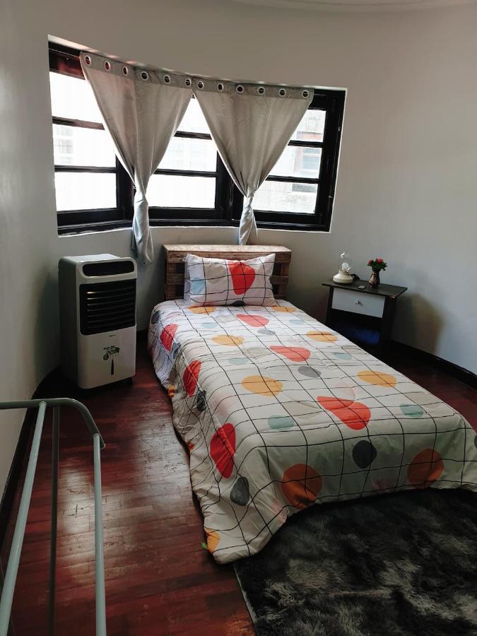 Kru Nat'S Bed & Breakfast W/ Private Rooms & Gym Bangkok Exteriör bild